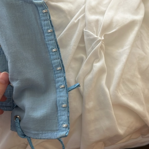 Princess polly light blue snakeskin halter top with ties in the front! - Picture 3 of 4